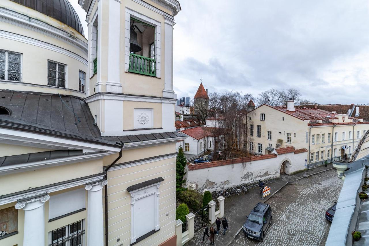 Roofs Of The Old Tallinn Guest House Exterior photo
